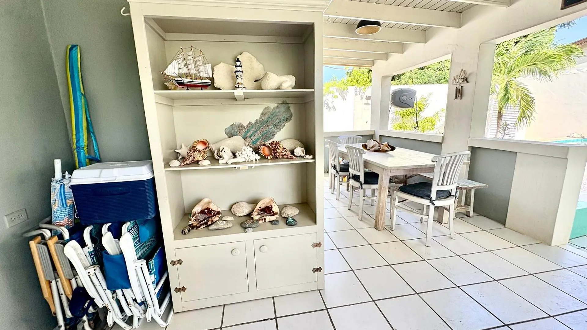 Fantastic Private Tropical Villa In Palm Beach 0*,  Aruba